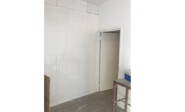 EXCELENTE UBICACION LOCAL POR ESTRENAR!!