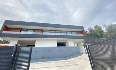 Casa 5D 3B Moderna Casa  Mirador de Nogales