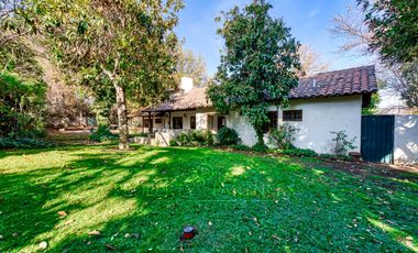 Casa estilo chilena, gran terreno excelente conectividad