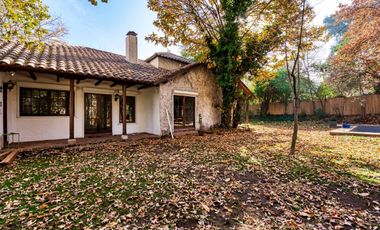 Casa estilo chilena, gran terreno excelente conectividad