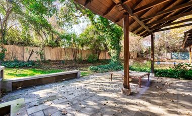 Casa estilo chilena, gran terreno excelente conectividad