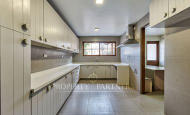Casa estilo chilena, gran terreno excelente conectividad