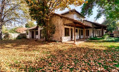 Casa estilo chilena, gran terreno excelente conectividad
