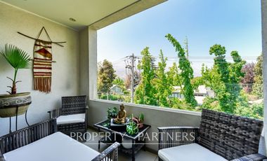 Excelente y cómodo departamento en venta en La Dehesa cercano a servicios, colegios y comercio