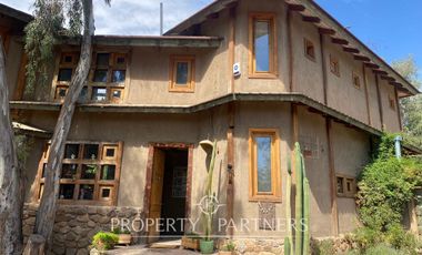 Arriendo de Hermosa Casa en Comunidad Ecologica, Peñalolén
