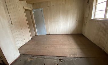 Se arrienda casa con gran terreno