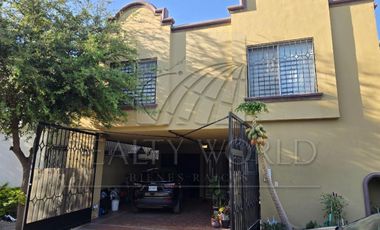 Casas Venta San Nicolás de los Garza  40-CV-7710