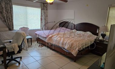 Casas Venta San Nicolás de los Garza  40-CV-7710