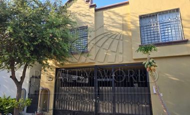 Casas Venta San Nicolás de los Garza  40-CV-7710