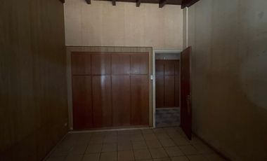 Casa en venta a refaccionar