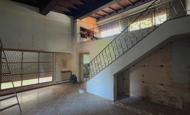 Casa en venta a refaccionar