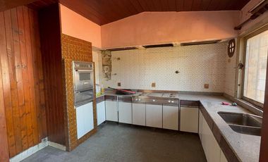 Casa en venta a refaccionar