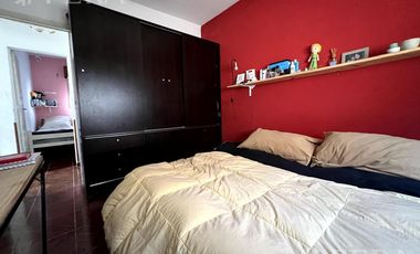 Venta de casa de 3 ambientes con patio en Wilde