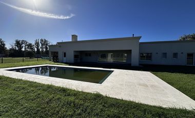 Casa en  Comarcas de Lujan, Santa Inés