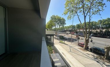 Excelente loft en alquiler temporario con cochera. Distrito Quartier, Retiro.