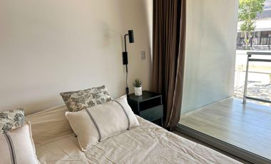Excelente loft en alquiler temporario con cochera. Distrito Quartier, Retiro.