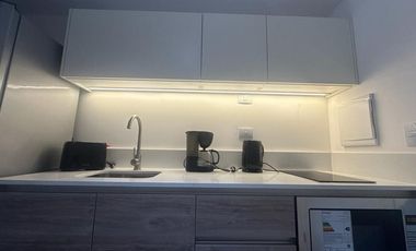 Excelente loft en alquiler temporario con cochera. Distrito Quartier, Retiro.