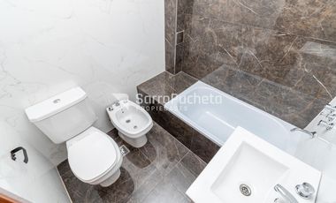 Venta departamento 2 ambientes en Lomas del Mirador ( 1º C)