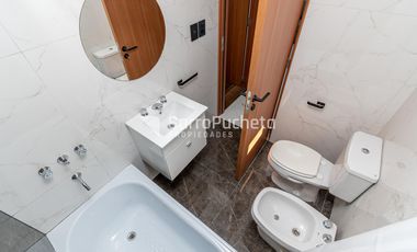 Venta departamento 2 ambientes en Lomas del Mirador ( 1º C)