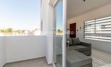 Venta departamento 2 ambientes en Lomas del Mirador ( 1º C)