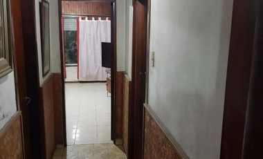 Casa en venta - 3 Dormitorios 1 Baño - Cochera - 147Mts2 - Sarandí