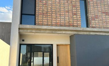 Venta Duplex  Dos Dormitorios a estrenar en Centenario