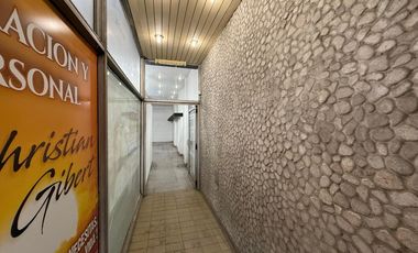 Amplio local comercial en venta en Sarandi