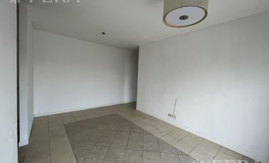 Alquiler de departamento de 3 ambientes con balcón en Wilde