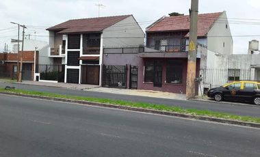 CASA EN VENTA 3 AMBIENTES - QUILMES OESTE