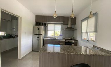Venta Casa 4 ambientes con Pileta y Jardin en La Horqueta de Echeverria