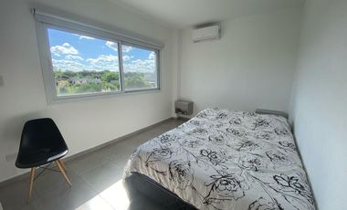 Venta Casa 4 ambientes con Pileta y Jardin en La Horqueta de Echeverria