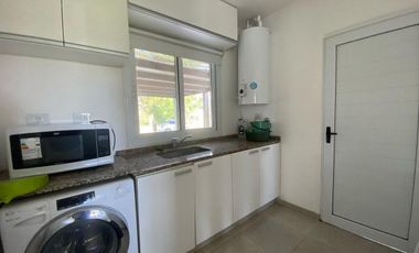 Venta Casa 4 ambientes con Pileta y Jardin en La Horqueta de Echeverria