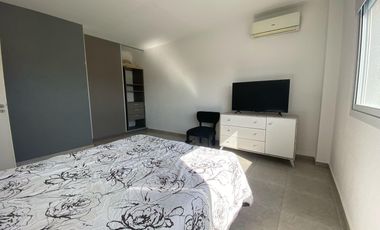Venta Casa 4 ambientes con Pileta y Jardin en La Horqueta de Echeverria