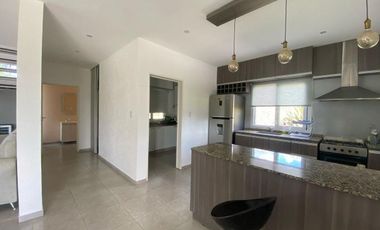 Venta Casa 4 ambientes con Pileta y Jardin en La Horqueta de Echeverria