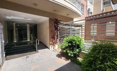 Hermoso 4 ambientes con 2 Baños, Balcón y Cochera en San Martin Centro