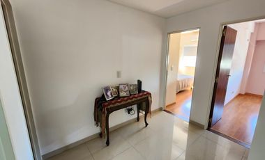 Hermoso 4 ambientes con 2 Baños, Balcón y Cochera en San Martin Centro