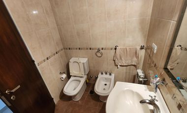 Hermoso 4 ambientes con 2 Baños, Balcón y Cochera en San Martin Centro