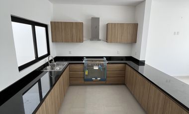 CASA EN VENTA GRAND PEDREGAL BERRIOZABAL