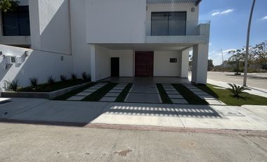 CASA EN VENTA GRAND PEDREGAL BERRIOZABAL