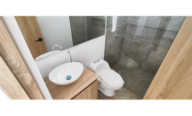 Casa campestre para estrenar en La Mesa Cund, COL con piscina