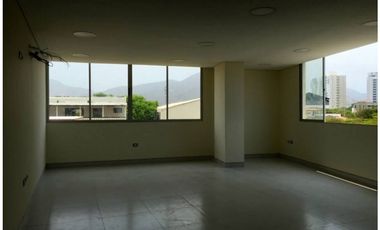 Venta de Oficina, Edf Empresarial, Santa Marta