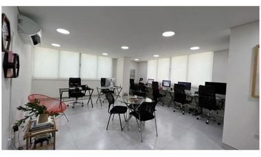 Venta de Oficina, Edf Empresarial, Santa Marta