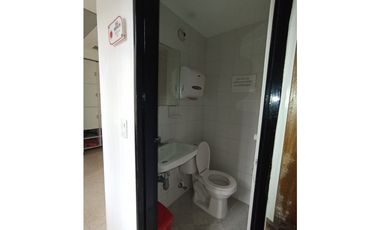 oficina para remodelar en el mejor punto de medellin