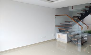CASA DE 2 PISOS 112 M2 TRAMONTO CHIA
