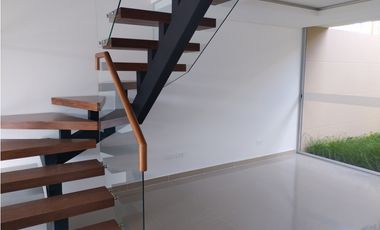 CASA DE 2 PISOS 112 M2 TRAMONTO CHIA