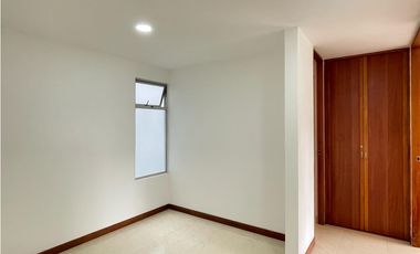 Apartamento en Arriendo Loma del Esmeraldal Envigado