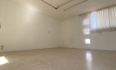 RENTA CASA C/LOCAL A SÓLO UNOS PASOS DEL BLVD 5 DE MAYO ,ZONA PLAZA DORADA