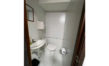 Se vende local comercial. Loca # 19