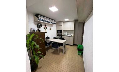 Se vende local comercial. Loca # 19