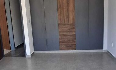 CASA EN RENTA EN LAGO